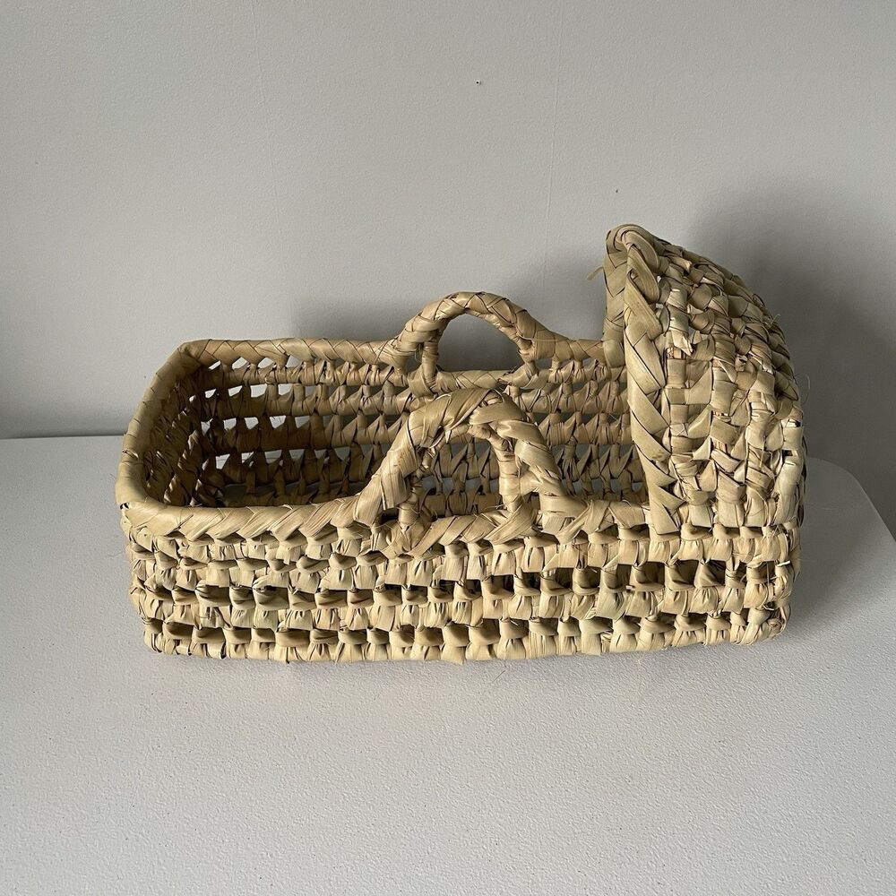 Hand-Woven Palm Leaf Baby Doll Moses Basket Bassinet Tan Beige Kids Doll Toys